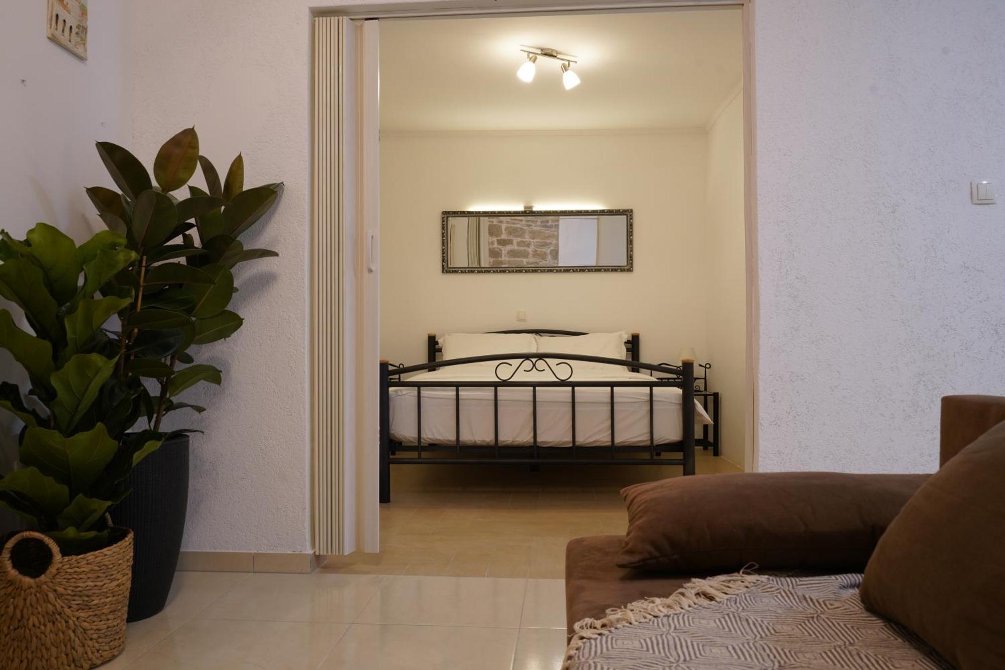 Sea Breeze Apartment, 30m To Pebble Beach, Stobrec With Summer Amenities Apartment *